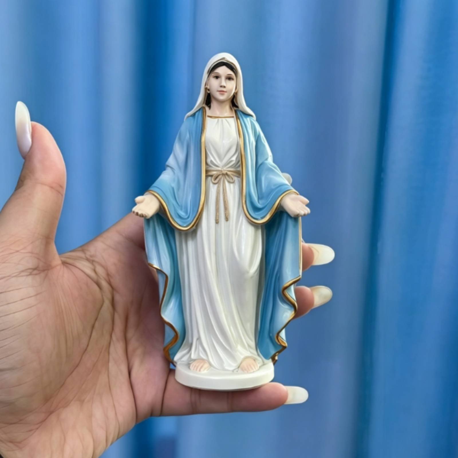 Resin Art And Design - Female Resin Statue Special Edition Resin